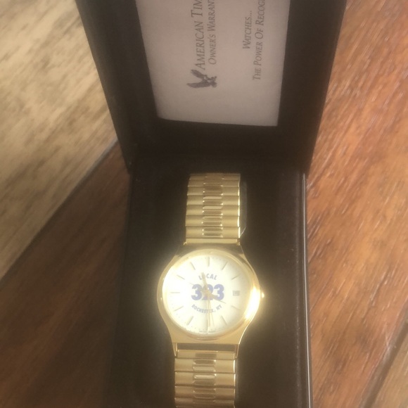 Union 323 watch - Picture 2 of 4